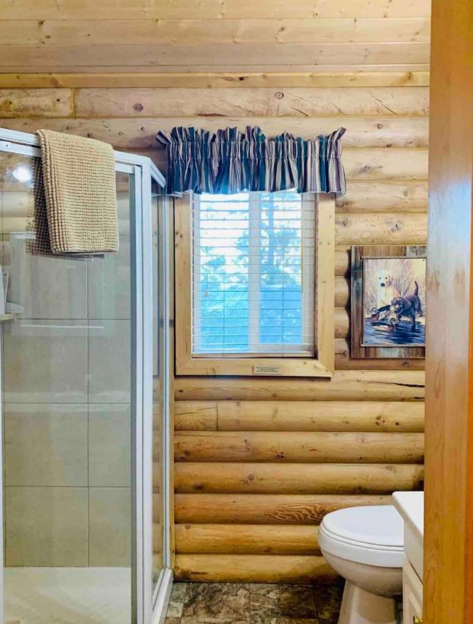Adventure Awaits 3King Bed,2Bath Log Cabin In Heart Of Duck Creek Village! Exteriér fotografie